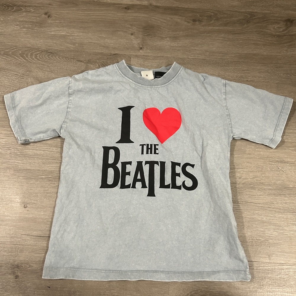 Zara Gray Kids T-Shirt with Red Heart Beatles Design